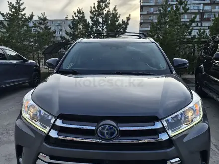 Toyota Highlander 2018 года за 19 000 000 тг. в Астана – фото 3