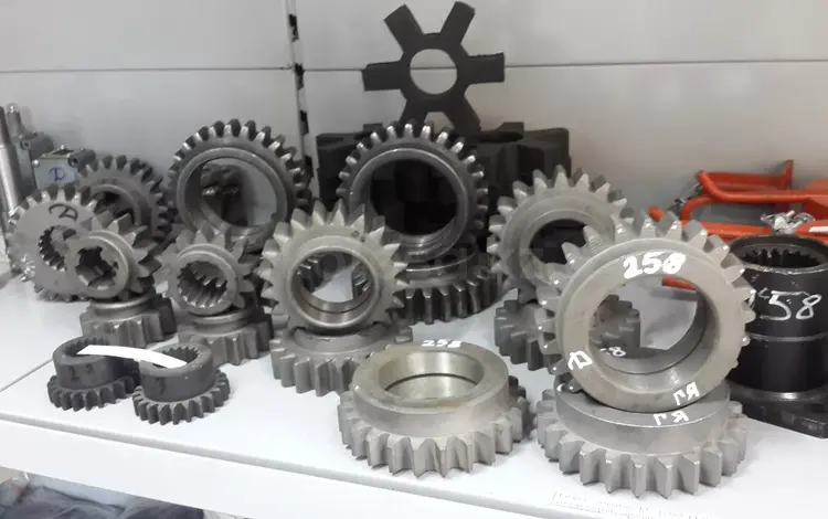 Запчасти на автокран Ивановец Клинцы Галичанин в Алматы