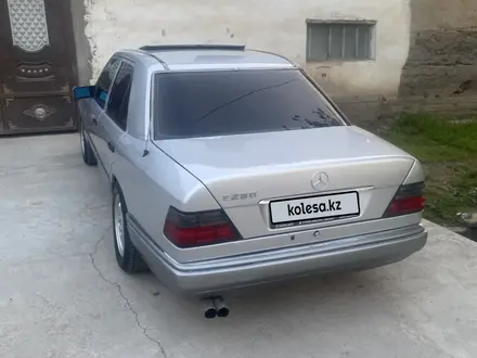 Mercedes-Benz E 280 1994 года за 2 100 000 тг. в Шымкент – фото 3