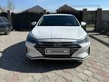 Hyundai Elantra 2019 годаүшін8 200 000 тг. в Алматы – фото 2