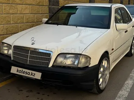 Mercedes-Benz C 280 1994 года за 2 400 000 тг. в Алматы – фото 2