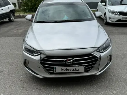 Hyundai Elantra 2018 года за 7 600 000 тг. в Караганда