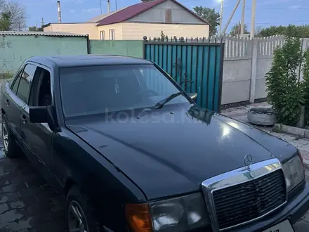 Mercedes-Benz E 230 1989 года за 900 000 тг. в Караганда – фото 2
