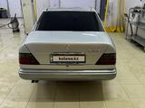 Mercedes-Benz E 280 1993 года за 2 800 000 тг. в Тараз