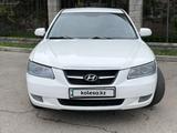 Hyundai Sonata 2006 года за 3 500 000 тг. в Алматы – фото 3