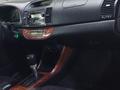 Toyota Camry 2003 годаүшін5 200 000 тг. в Усть-Каменогорск – фото 4