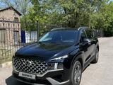 Hyundai Santa Fe 2021 года за 18 500 000 тг. в Караганда