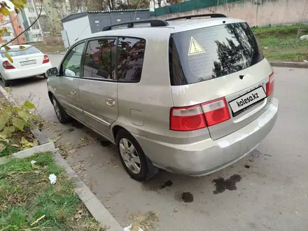 Kia Carens 2003 года за 2 200 000 тг. в Алматы – фото 6