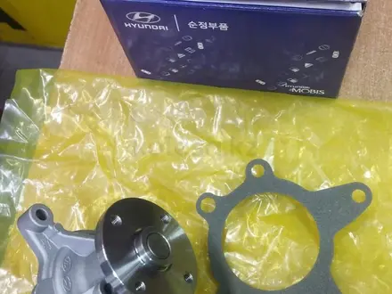 Помпа Хуйндай Аксент Киа рио 1, 6 обём за 15 000 тг. в Алматы