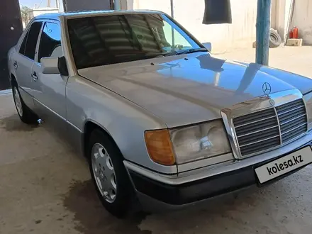 Mercedes-Benz E 230 1992 года за 1 700 000 тг. в Актау – фото 5