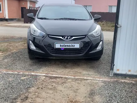 Hyundai Elantra 2014 года за 6 700 000 тг. в Атырау – фото 4