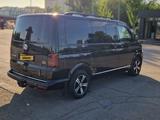 Volkswagen Multivan 2015 годаүшін17 000 000 тг. в Астана – фото 4