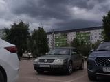 Volkswagen Passat 2002 года за 2 500 000 тг. в Уральск – фото 2