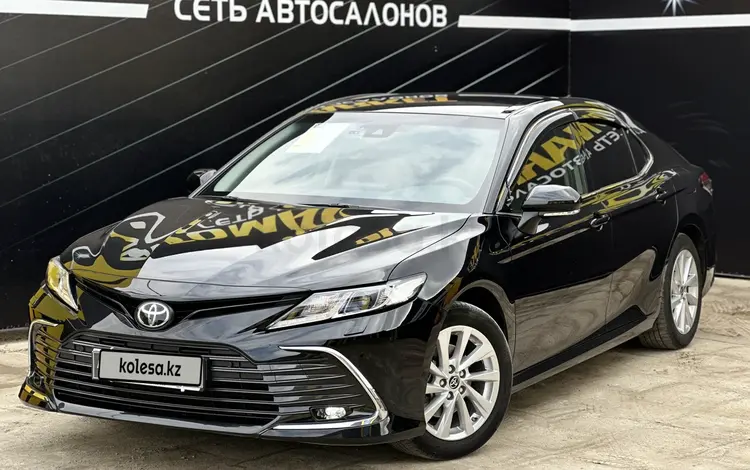 Toyota Camry 2023 года за 15 500 000 тг. в Атырау