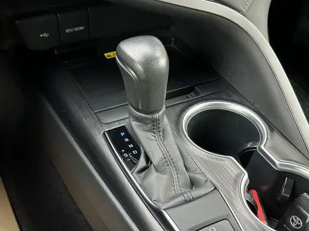 Toyota Camry 2023 года за 15 500 000 тг. в Атырау – фото 24