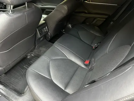 Toyota Camry 2023 года за 15 500 000 тг. в Атырау – фото 8