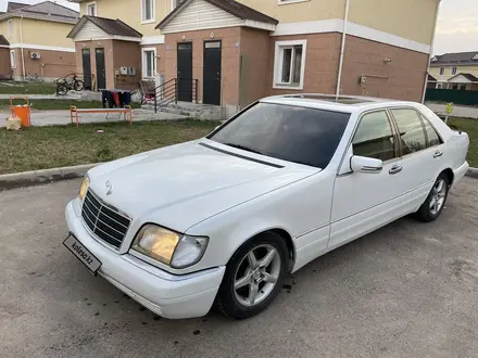 Mercedes-Benz S 320 1997 года за 2 000 000 тг. в Алматы – фото 4