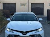 Toyota Camry 2020 годаfor15 800 000 тг. в Атырау