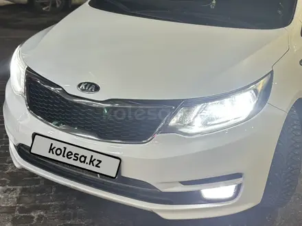 Kia Rio 2015 года за 5 650 000 тг. в Караганда