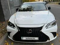 Lexus ES 350 2020 годаfor23 500 000 тг. в Алматы