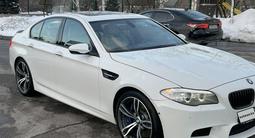 BMW M5 2012 года за 28 000 000 тг. в Алматы – фото 2