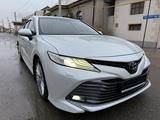Toyota Camry 2019 года за 14 850 000 тг. в Туркестан – фото 4