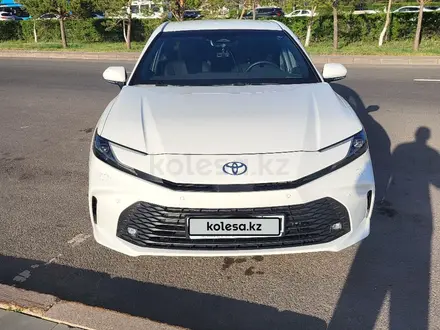 Toyota Camry 2025 года за 18 500 000 тг. в Астана – фото 2