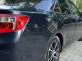 Toyota Camry 2014 года за 4 600 000 тг. в Уральск – фото 9