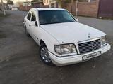 Mercedes-Benz E 200 1993 годаfor1 500 000 тг. в Шу – фото 3