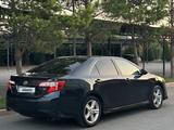Toyota Camry 2014 годаүшін8 400 000 тг. в Шымкент – фото 2