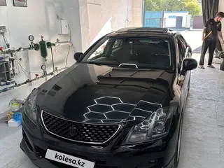 Toyota Crown, 2008