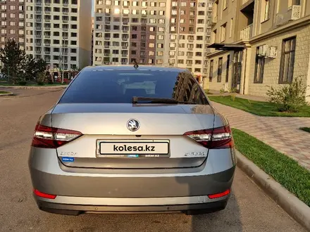 Skoda Superb 2019 года за 12 800 000 тг. в Алматы – фото 16