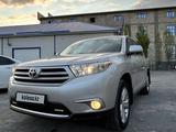 Toyota Highlander 2012 года за 11 700 000 тг. в Актобе – фото 3