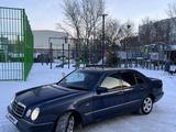 Mercedes-Benz E 230 1995 года за 2 600 000 тг. в Караганда – фото 5
