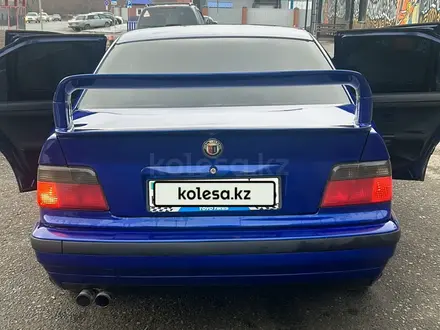 BMW 320 1994 года за 2 400 000 тг. в Усть-Каменогорск – фото 5