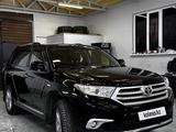 Toyota Highlander 2011 года за 13 000 000 тг. в Алматы – фото 2