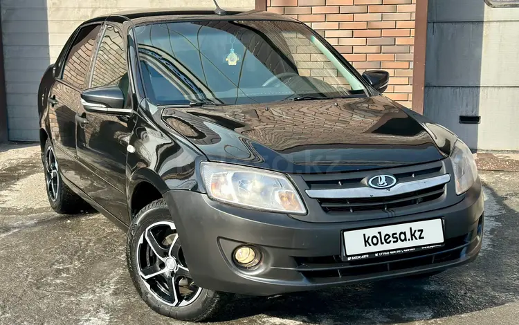 ВАЗ (Lada) Granta 2190 2013 годаүшін2 300 000 тг. в Семей