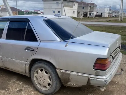 Mercedes-Benz E 260 1992 года за 1 100 000 тг. в Астана – фото 3