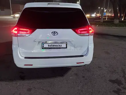 Toyota Sienna 2014 года за 13 000 000 тг. в Алматы – фото 3