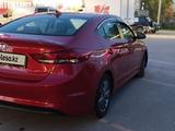 Hyundai Elantra 2018 годаfor8 300 000 тг. в Алматы – фото 3