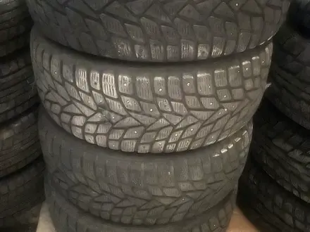 Зимняя резина 285/50/20 DUNLOP за 120 000 тг. в Алматы