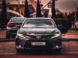Toyota Camry 2021 года за 14 500 000 тг. в Алматы – фото 3