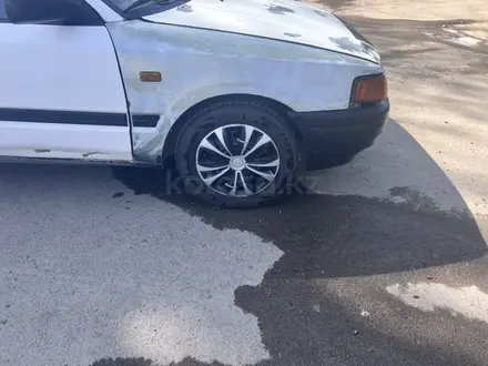 Mazda 323 1990 года за 500 000 тг. в Алматы – фото 4