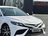 Toyota Camry 2021 года за 13 500 000 тг. в Алматы – фото 5