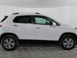 Chevrolet Tracker 2018 года за 6 710 000 тг. в Актау – фото 4