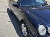 Mercedes-Benz E 240 1998 года за 3 300 000 тг. в Шымкент – фото 4
