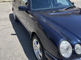 Mercedes-Benz E 240 1998 года за 3 300 000 тг. в Шымкент – фото 5