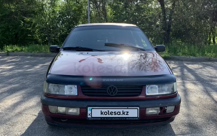 Volkswagen Passat 1994 годаүшін1 200 000 тг. в Есик