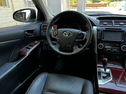 Toyota Camry 2013 года за 10 000 000 тг. в Тараз – фото 32