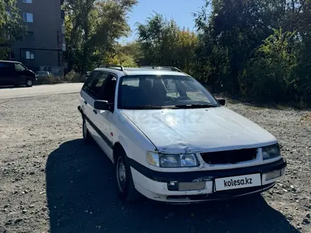 Volkswagen Passat 1995 года за 1 290 000 тг. в Караганда – фото 2